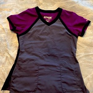 Greys anatomy scrub top, medium